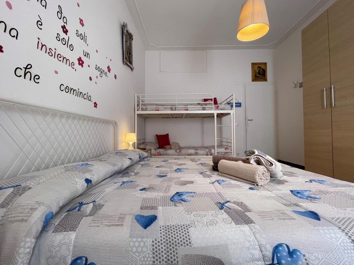 Le Palme 98 "Casa Vacanze" Lido di Camaiore Luaran gambar