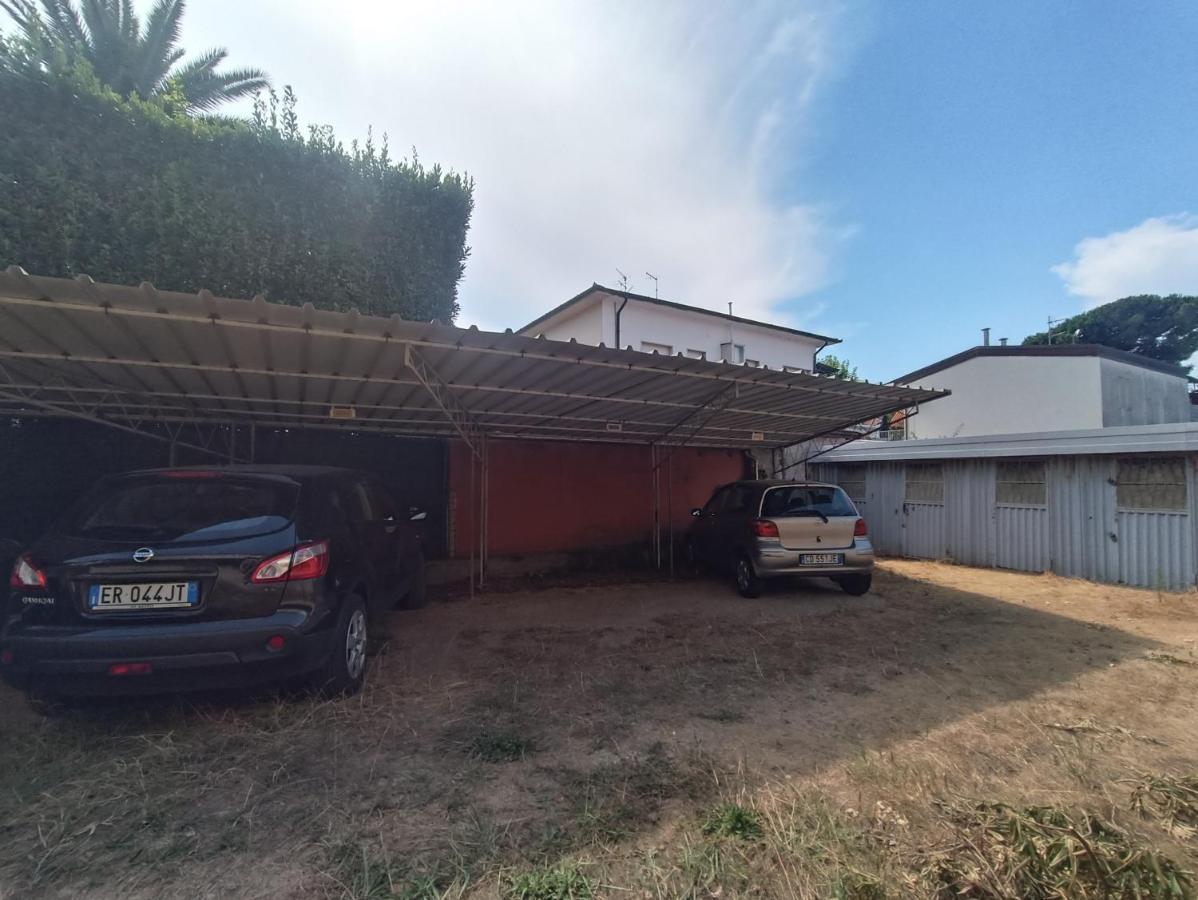 Le Palme 98 "Casa Vacanze" Lido di Camaiore Luaran gambar