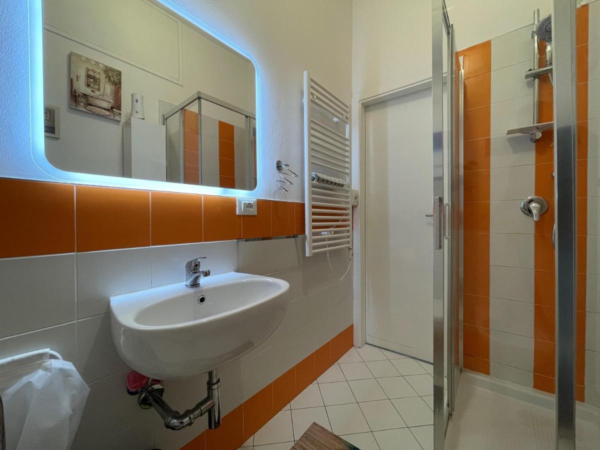 Le Palme 98 "Casa Vacanze" Lido di Camaiore Luaran gambar