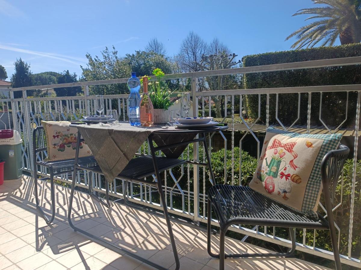 Le Palme 98 "Casa Vacanze" Lido di Camaiore Luaran gambar