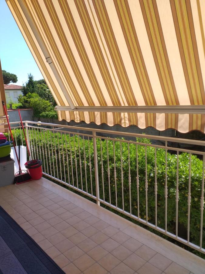 Le Palme 98 "Casa Vacanze" Lido di Camaiore Luaran gambar
